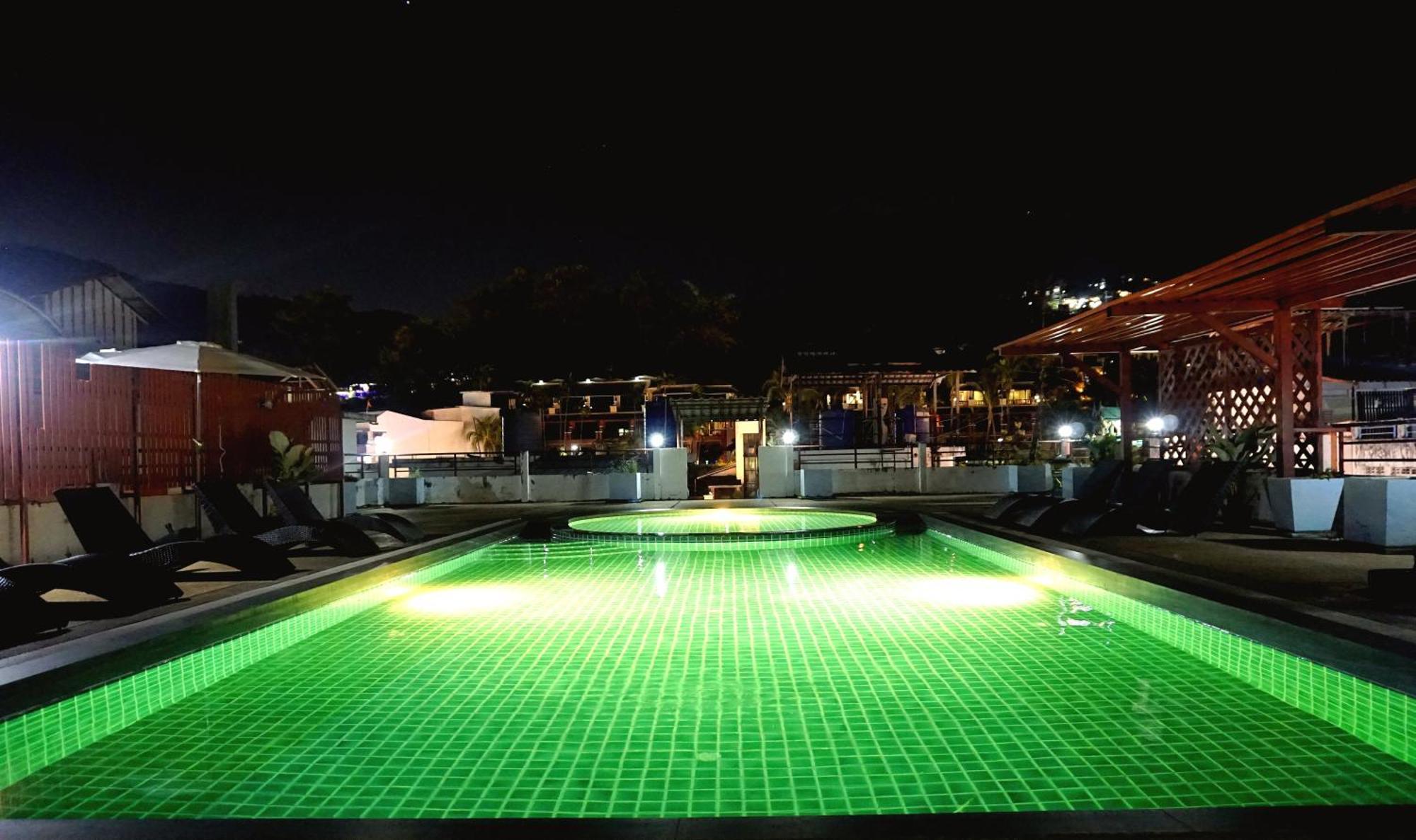 Blue Skyline Hotel Patong Exterior photo