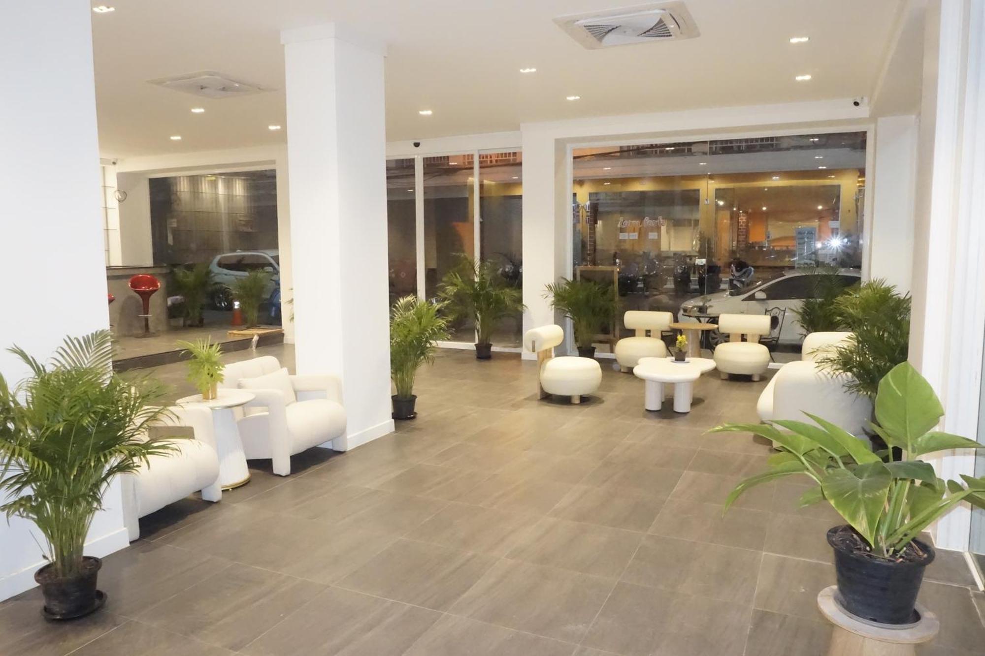 Blue Skyline Hotel Patong Exterior photo